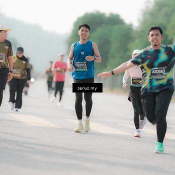 Runner Photo 6412669