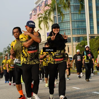 Runner Photo 6412673