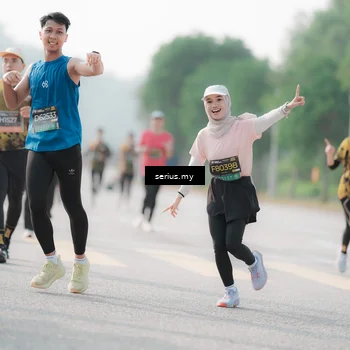 Runner Photo 6412674