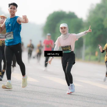 Runner Photo 6412675