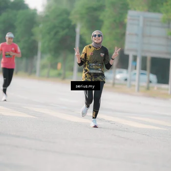 Runner Photo 6412708