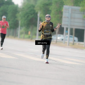Runner Photo 6412712