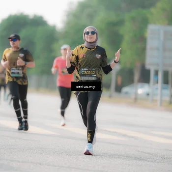 Runner Photo 6412718