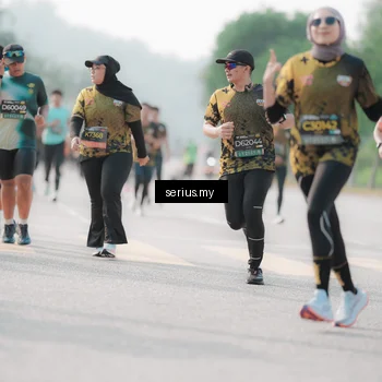 Runner Photo 6412722