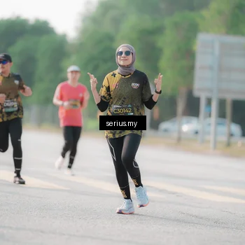 Runner Photo 6412723