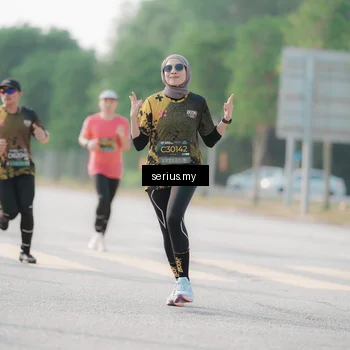 Runner Photo 6412725