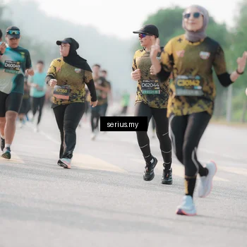 Runner Photo 6412731