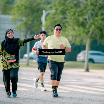 Runner Photo 6412733
