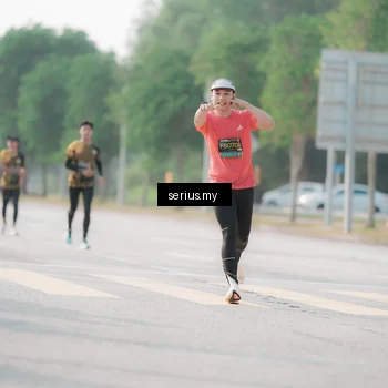 Runner Photo 6412737