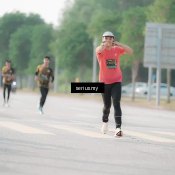 Runner Photo 6412738