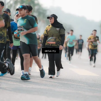 Runner Photo 6412741