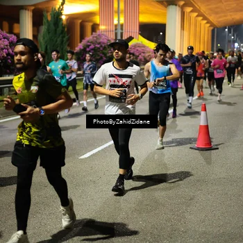 Runner Photo 6412744
