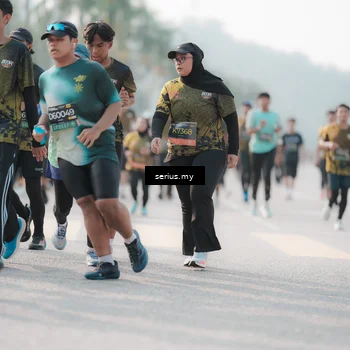 Runner Photo 6412748