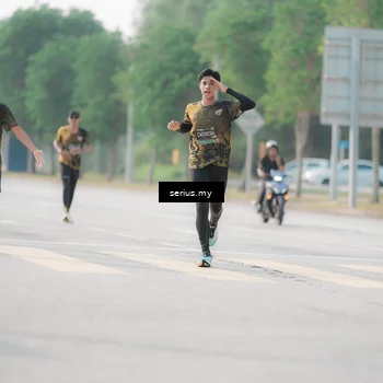 Runner Photo 6412764