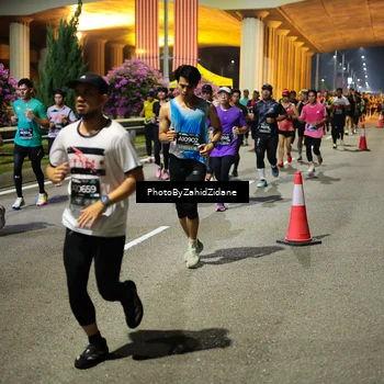 Runner Photo 6412766