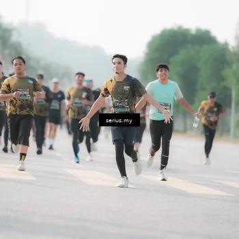 Runner Photo 6412771