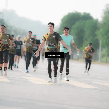 Runner Photo 6412775