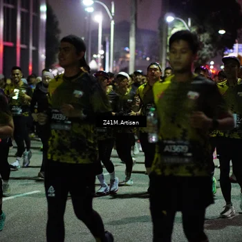 Runner Photo 6412777