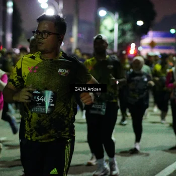 Runner Photo 6412787