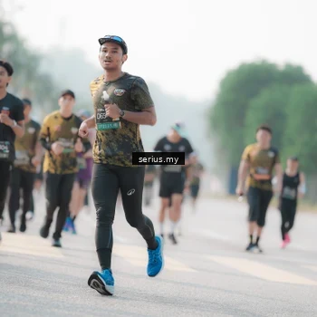 Runner Photo 6412810