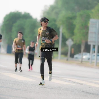 Runner Photo 6412813