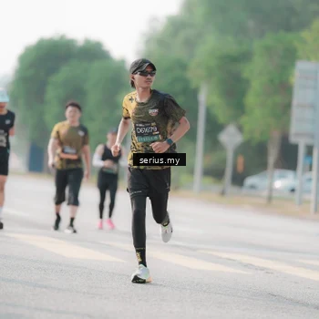 Runner Photo 6412817