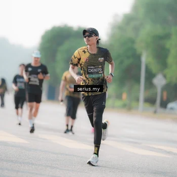 Runner Photo 6412823