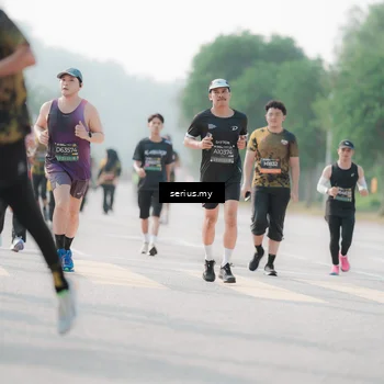 Runner Photo 6412825
