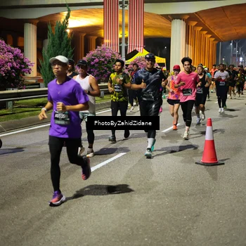 Runner Photo 6412862