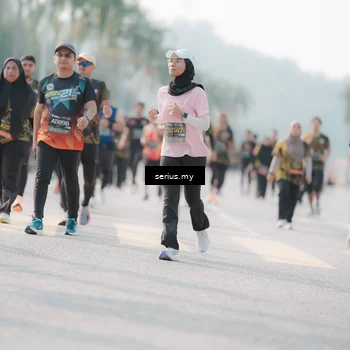 Runner Photo 6412880