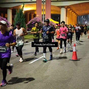 Runner Photo 6412886
