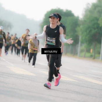 Runner Photo 6412912