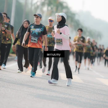 Runner Photo 6412916