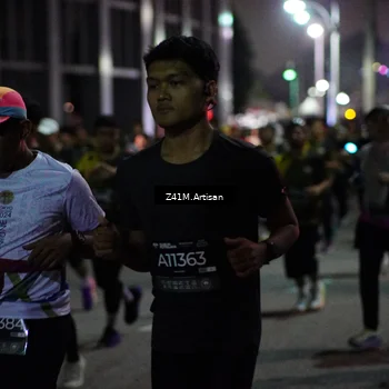 Runner Photo 6412922