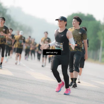 Runner Photo 6412930