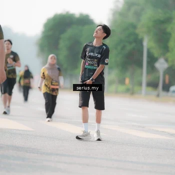 Runner Photo 6412951
