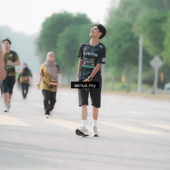 Runner Photo 6412953