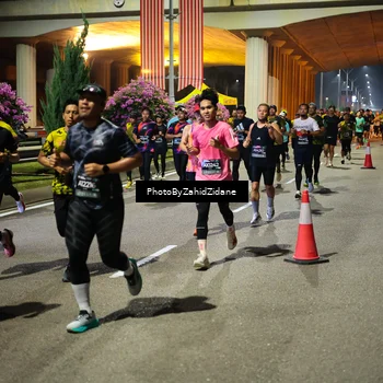 Runner Photo 6412971