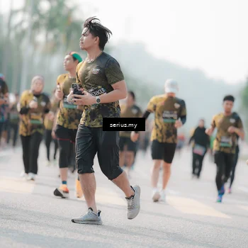 Runner Photo 6413002