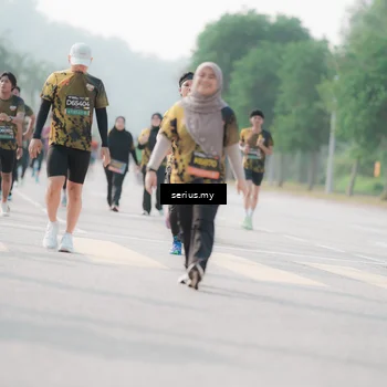 Runner Photo 6413003