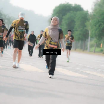 Runner Photo 6413008