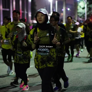 Runner Photo 6413011
