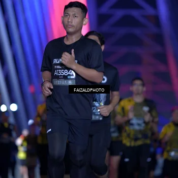Runner Photo 6413013