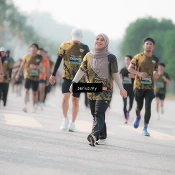 Runner Photo 6413023