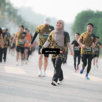 Runner Photo 6413028