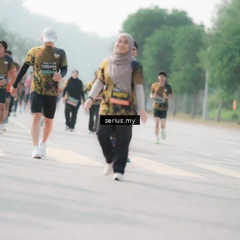 Runner Photo 6413030