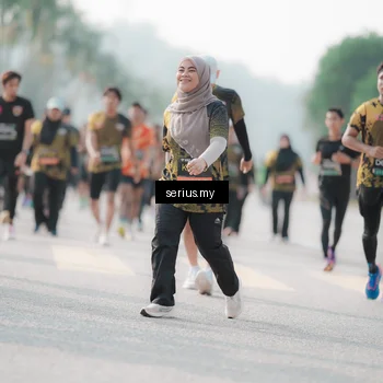 Runner Photo 6413033