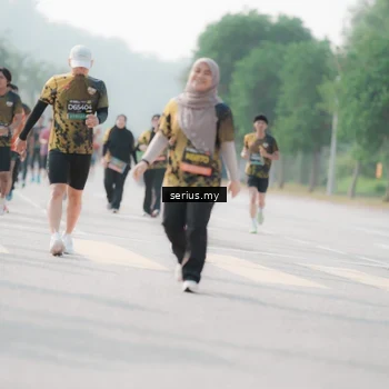 Runner Photo 6413035