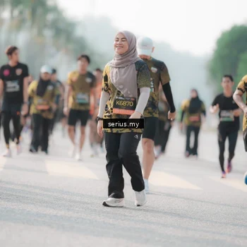 Runner Photo 6413040
