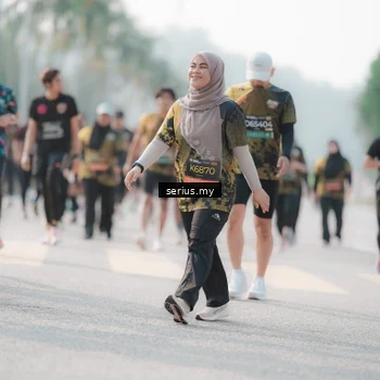 Runner Photo 6413043